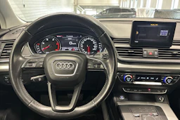 Hopea Audi Q5 2017 kuva 11.