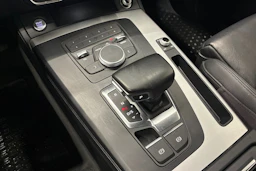 Hopea Audi Q5 2017 kuva 15.