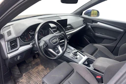 sininen Audi Q5 2017 kuva 3.