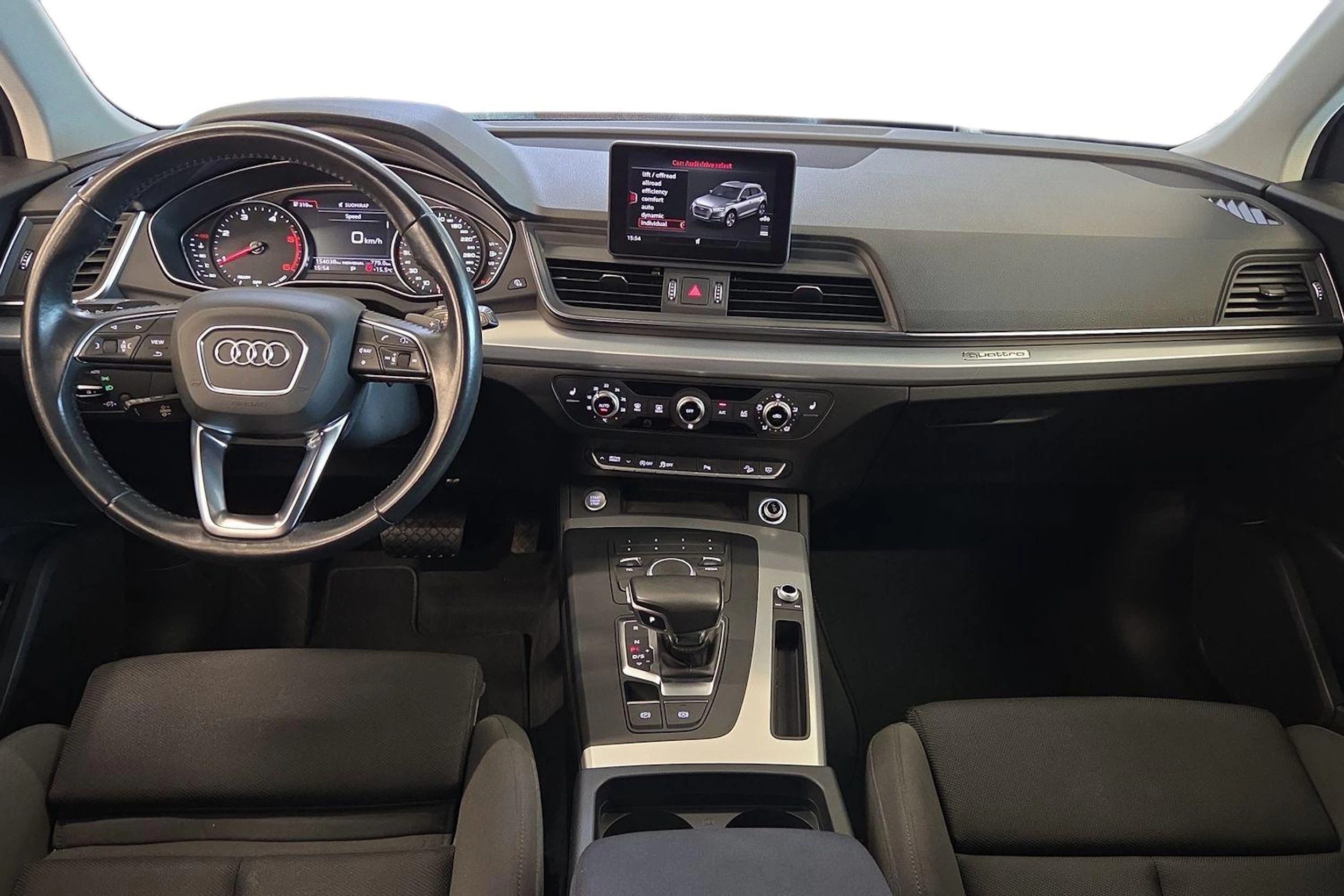 Valkoinen Audi Q5 2017 kuva 7.