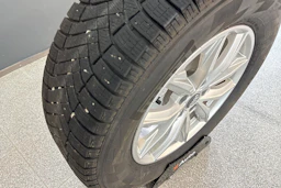 Valkoinen Audi Q5 2017 kuva 23.