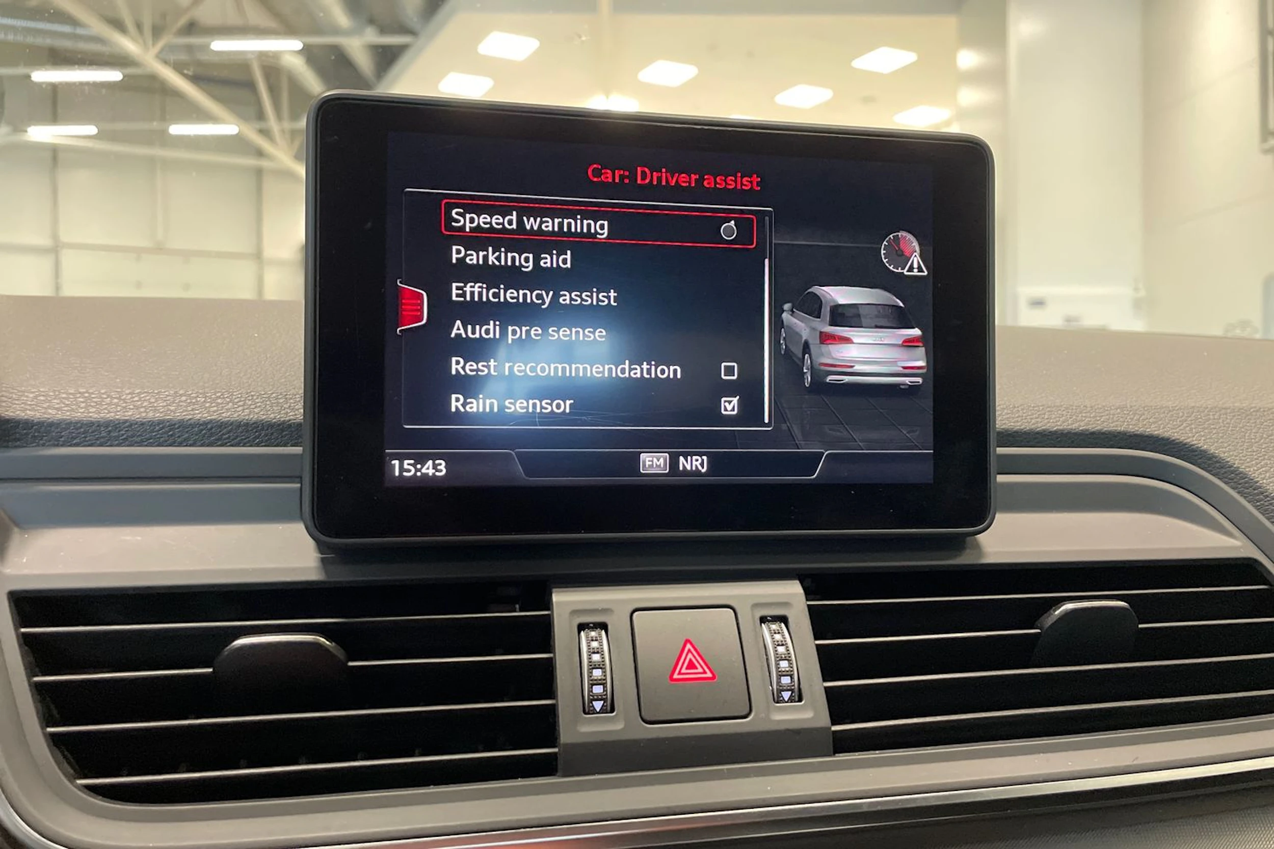punainen Audi Q5 2017 kuva 20.