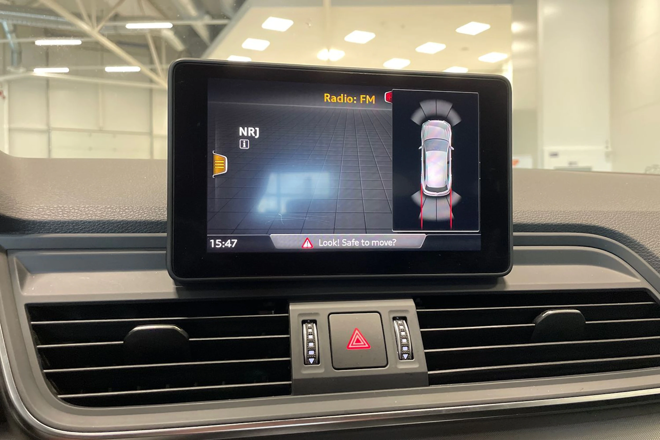 punainen Audi Q5 2017 kuva 25.
