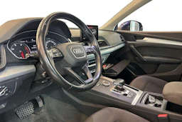 sininen Audi Q5 2017 kuva 3.
