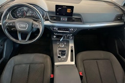 Sininen Audi Q5 2017 kuva 9.