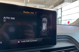 Sininen Audi Q5 2017 kuva 22.