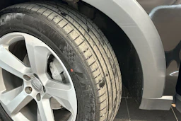 musta Audi Q5 2017 kuva 10.
