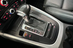 musta Audi Q5 2017 kuva 22.