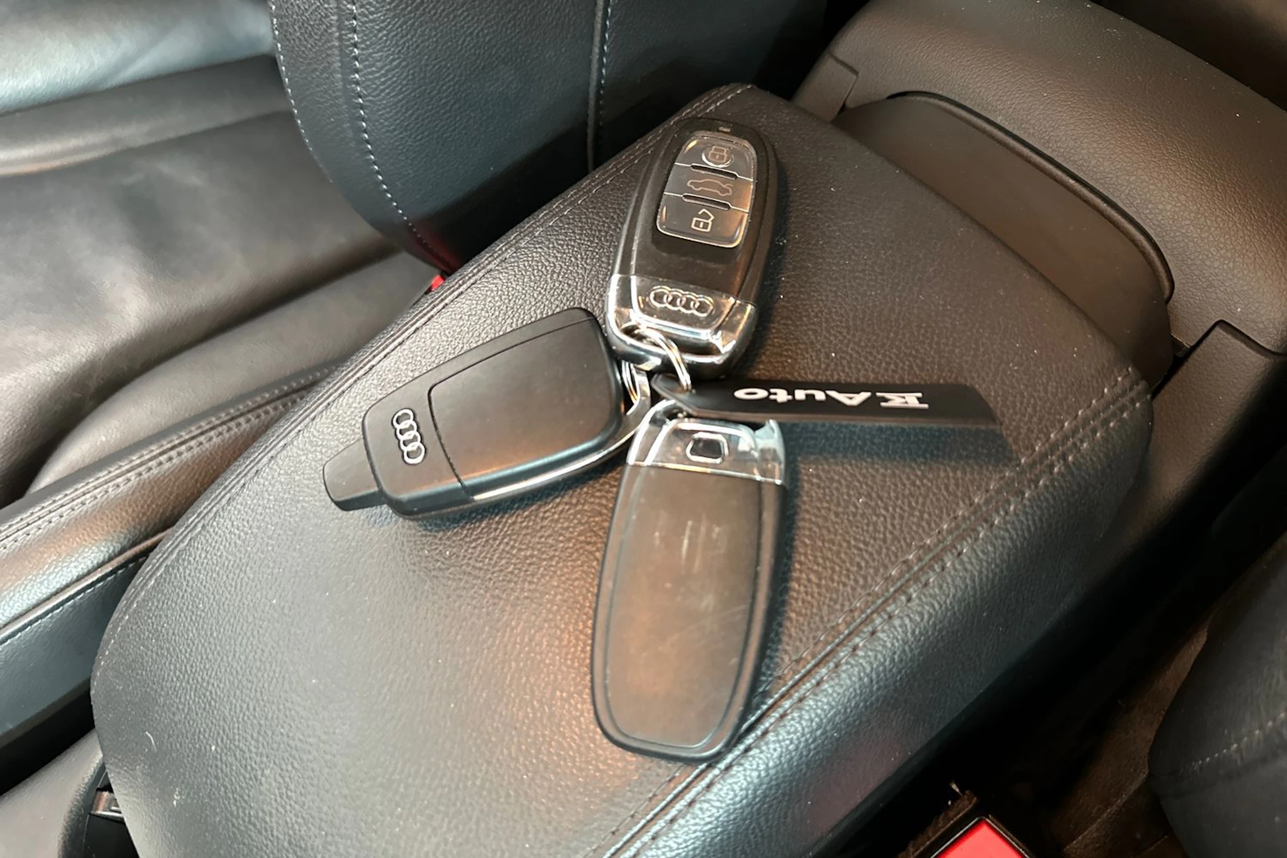 musta Audi Q5 2017 kuva 26.