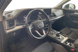 Musta Audi Q5 2017 kuva 7.