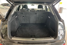 Musta Audi Q5 2017 kuva 14.