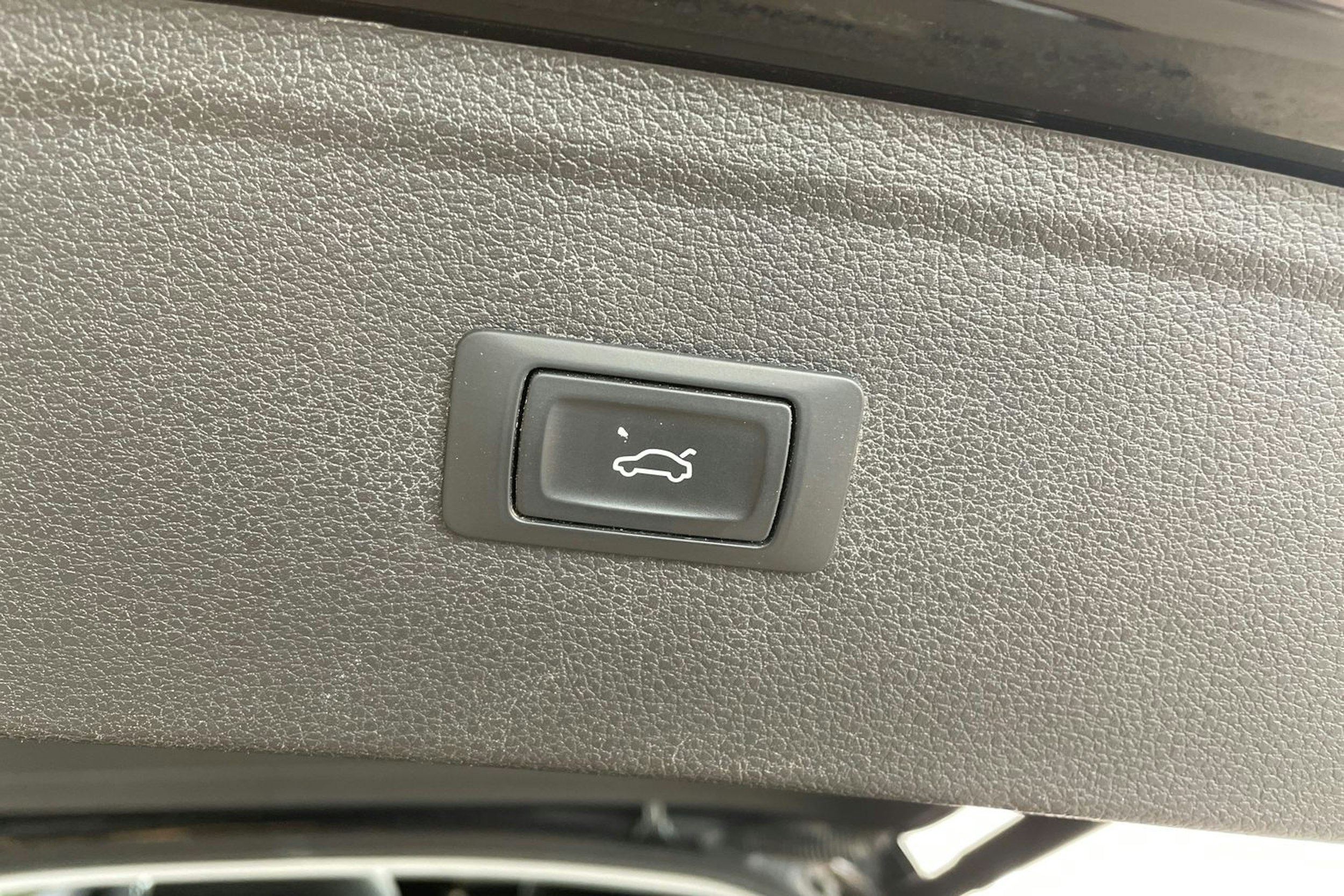 Musta Audi Q5 2017 kuva 15.