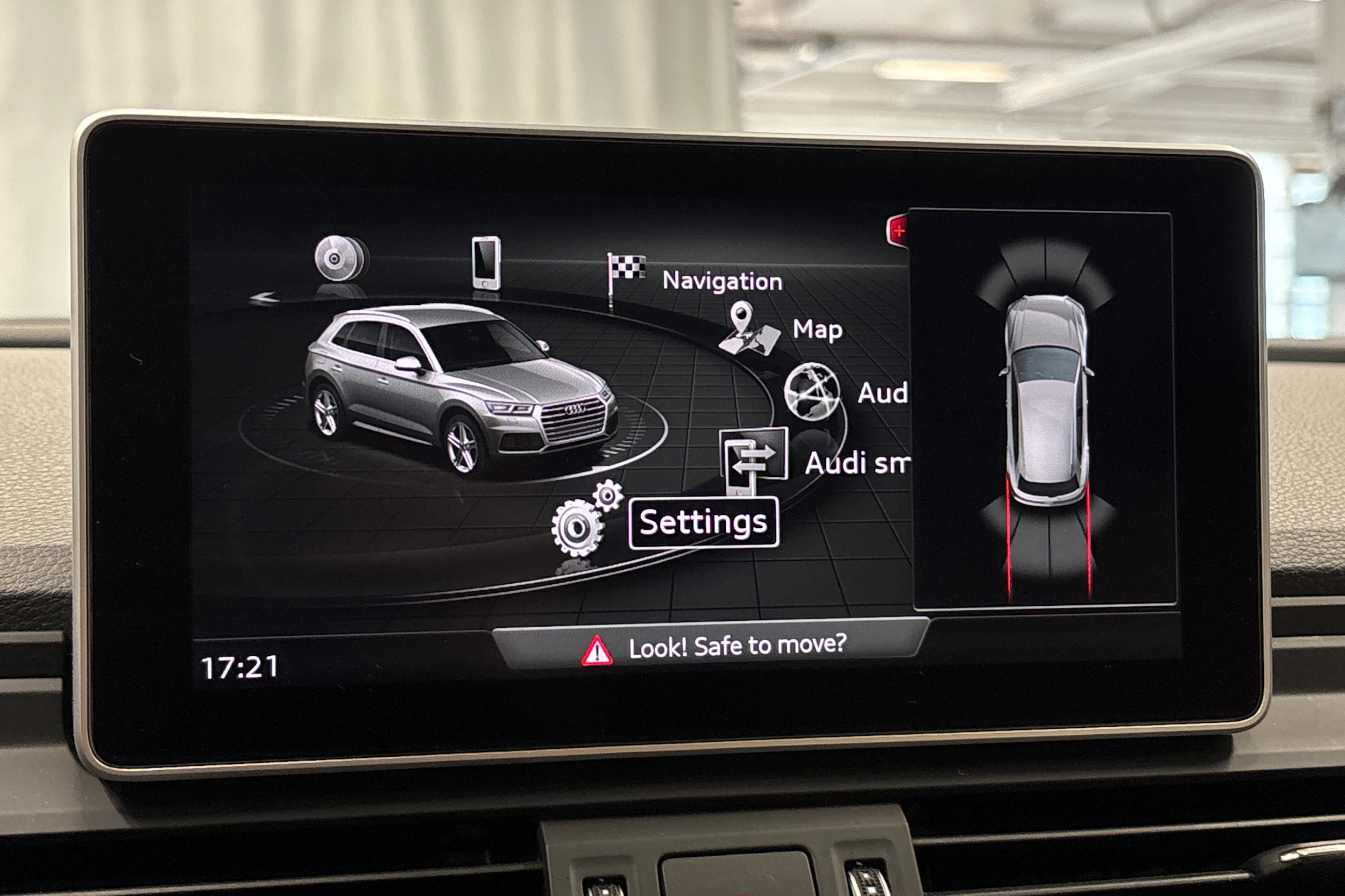 sininen Audi Q5 2017 kuva 26.