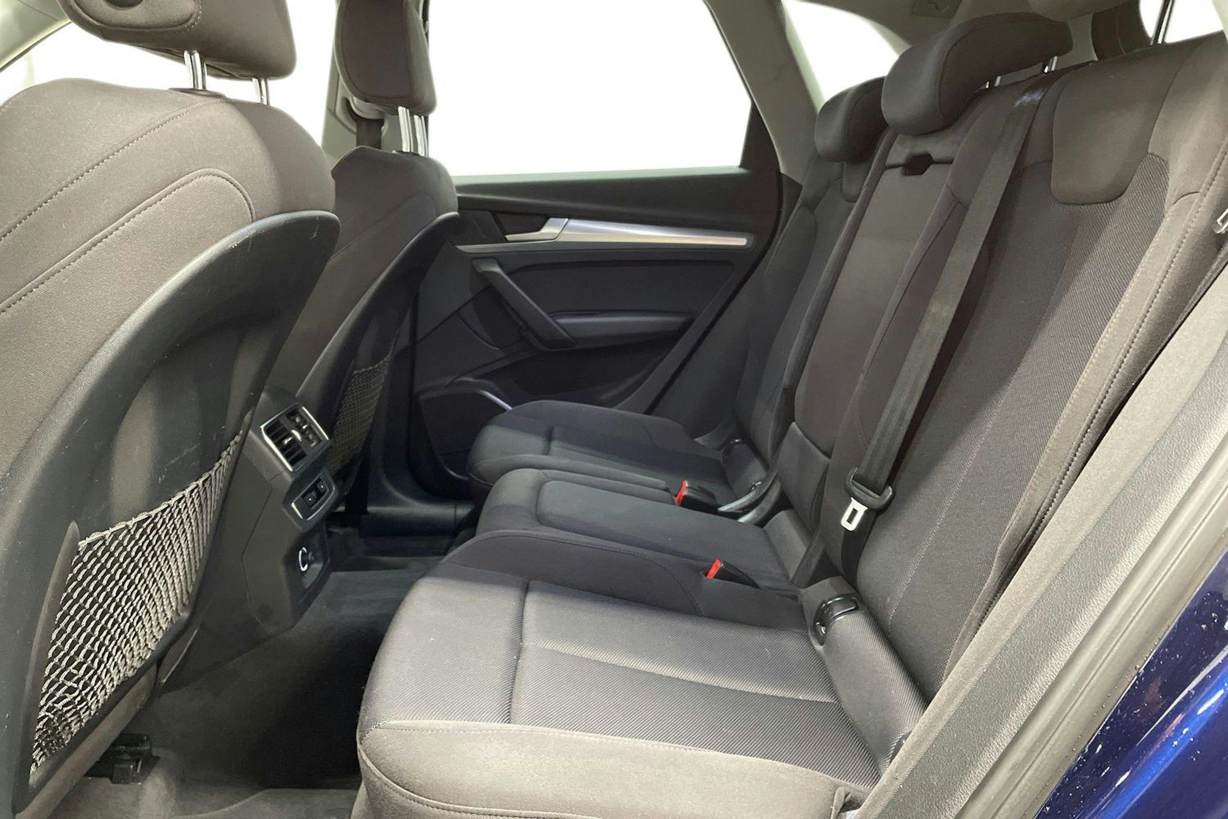 met. sininen Audi Q5 2017 kuva 10.