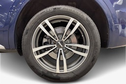 met. sininen Audi Q5 2017 kuva 11.