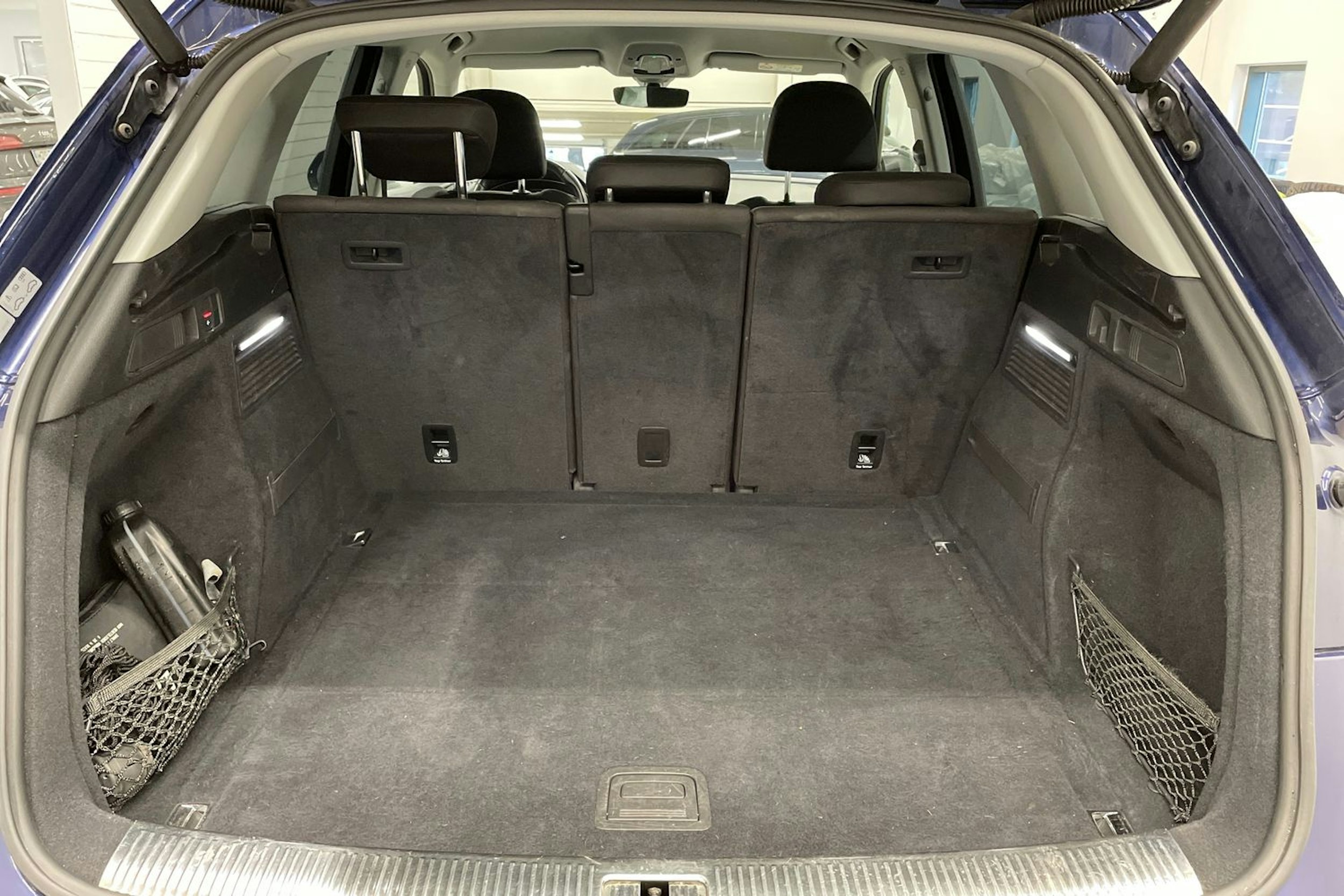 met. sininen Audi Q5 2017 kuva 15.