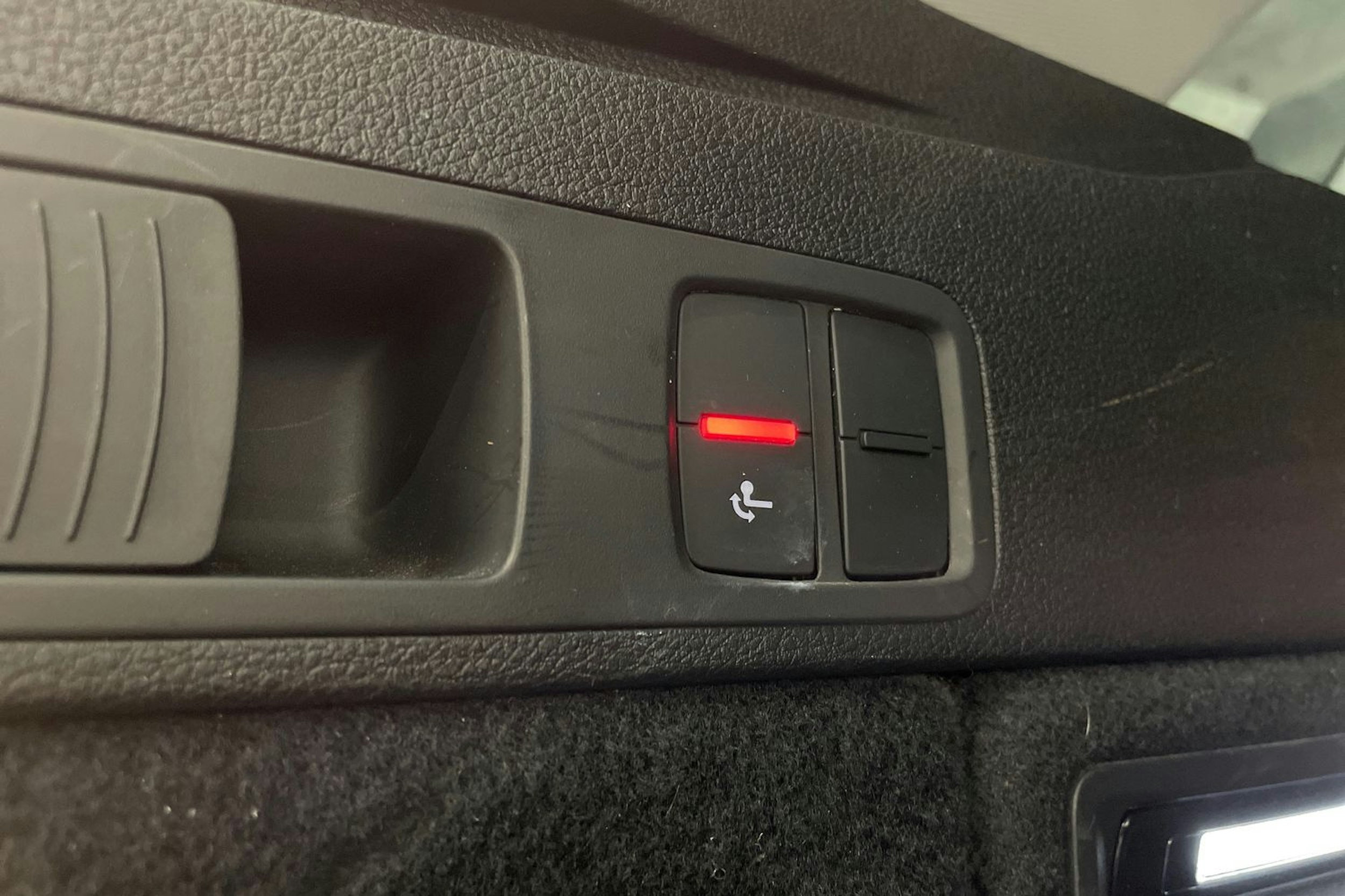 met. sininen Audi Q5 2017 kuva 31.