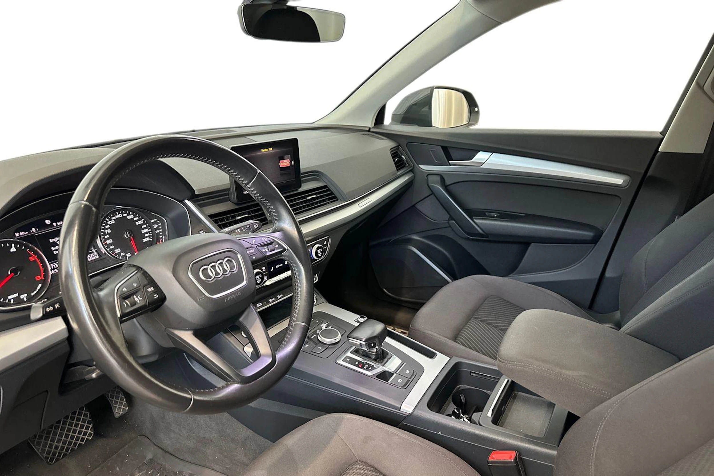 vihreä Audi Q5 2017 kuva 3.