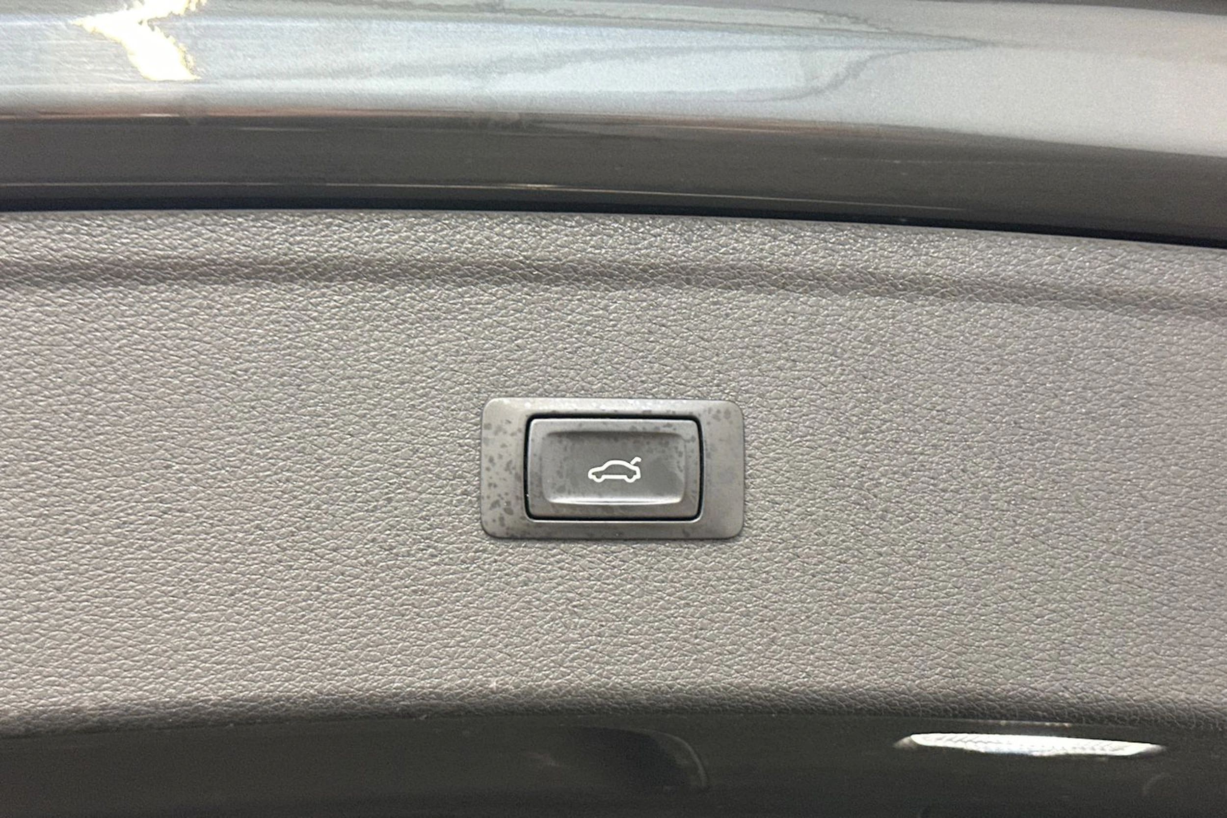 vihreä Audi Q5 2017 kuva 15.
