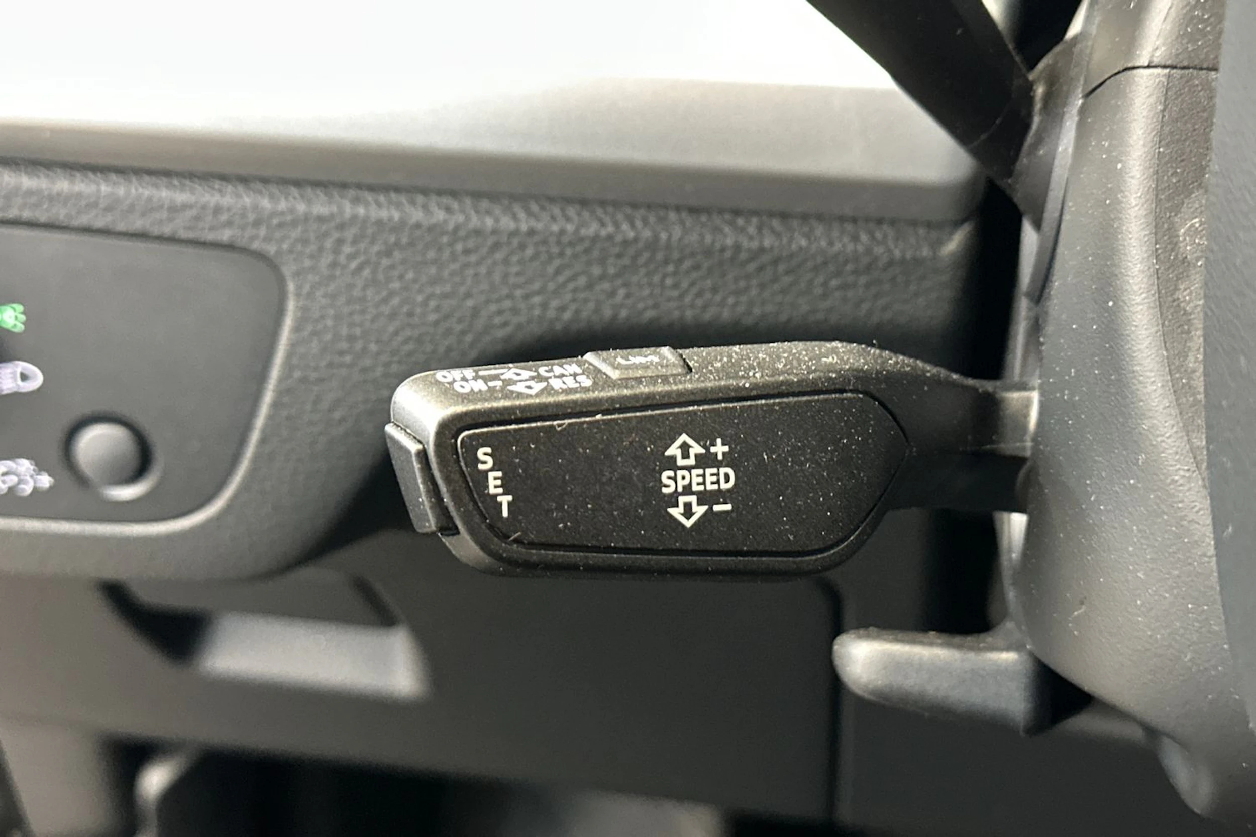 vihreä Audi Q5 2017 kuva 20.
