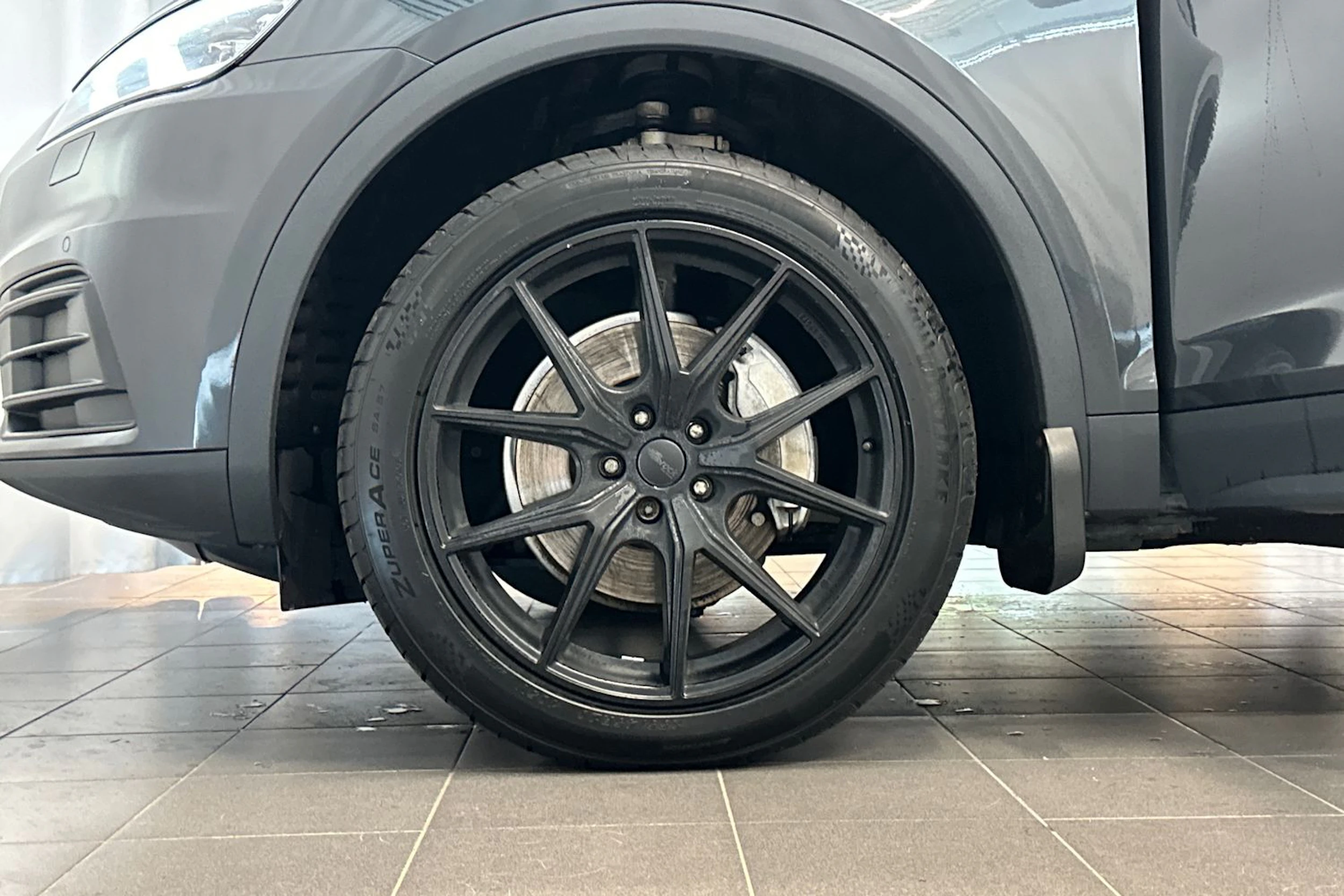 vihreä Audi Q5 2017 kuva 27.