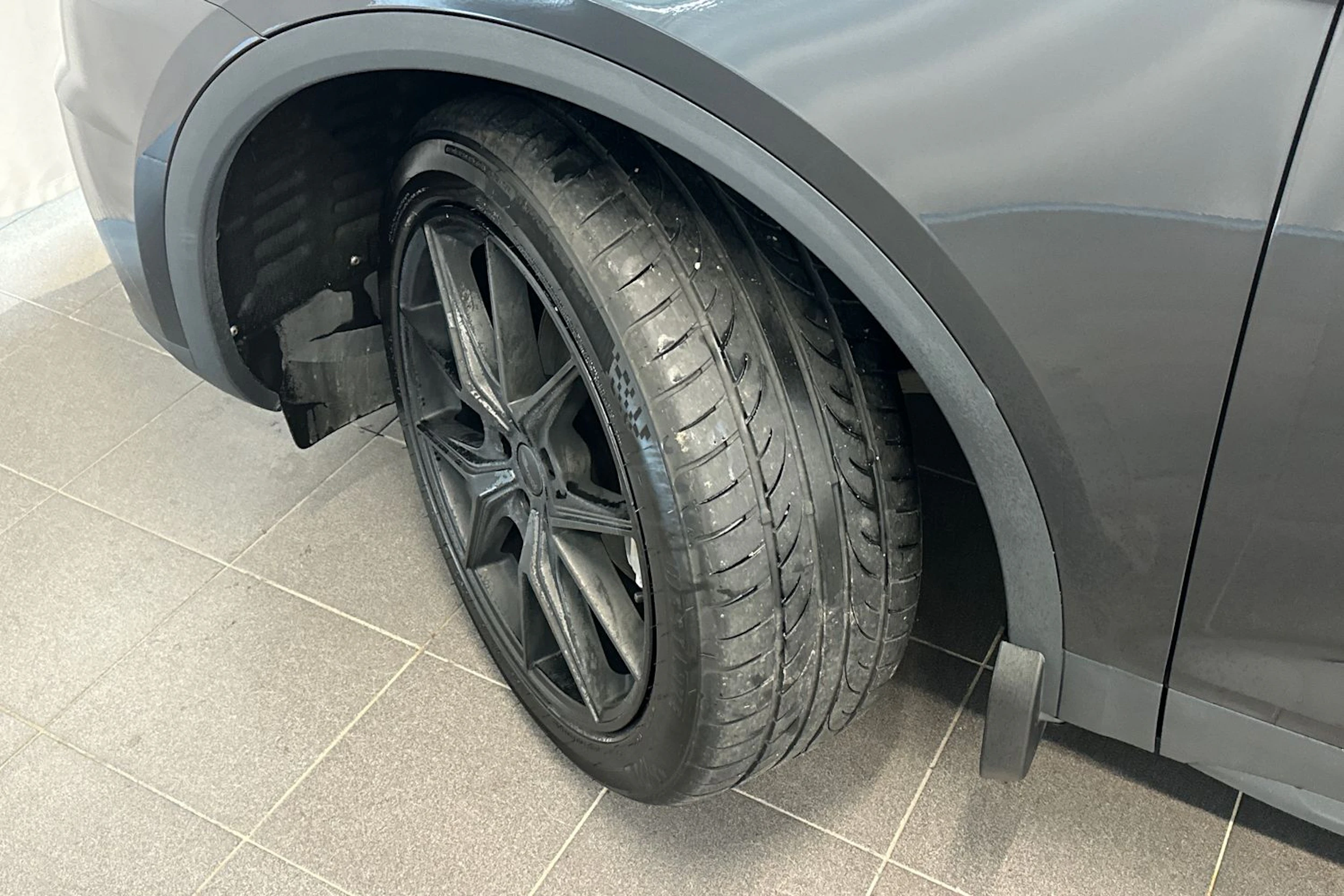 vihreä Audi Q5 2017 kuva 28.