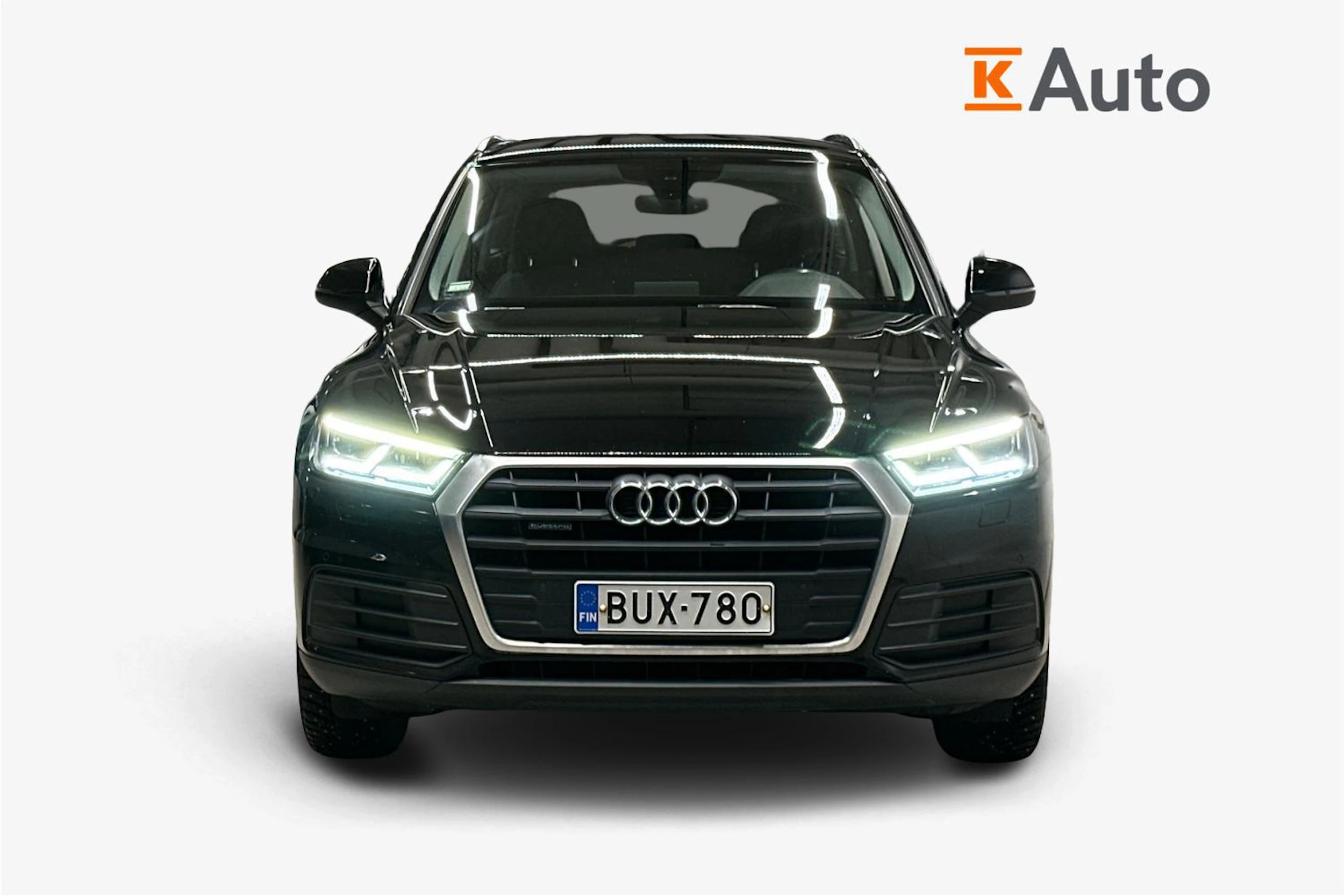 Musta Audi Q5 2018 kuva 4.