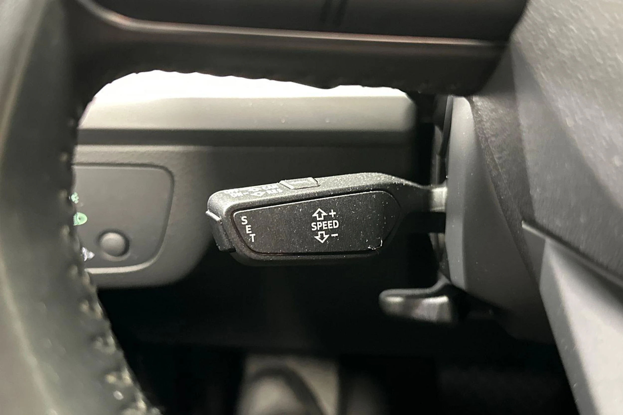 Musta Audi Q5 2018 kuva 14.