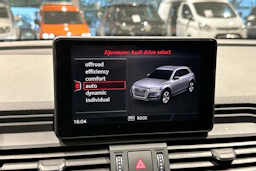 Musta Audi Q5 2018 kuva 18.