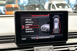 Musta Audi Q5 2018 kuva 19.