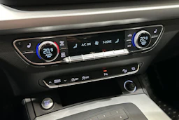 Musta Audi Q5 2018 kuva 21.