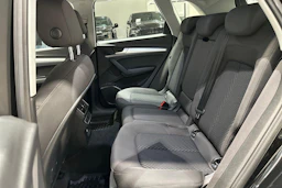 Musta Audi Q5 2018 kuva 24.