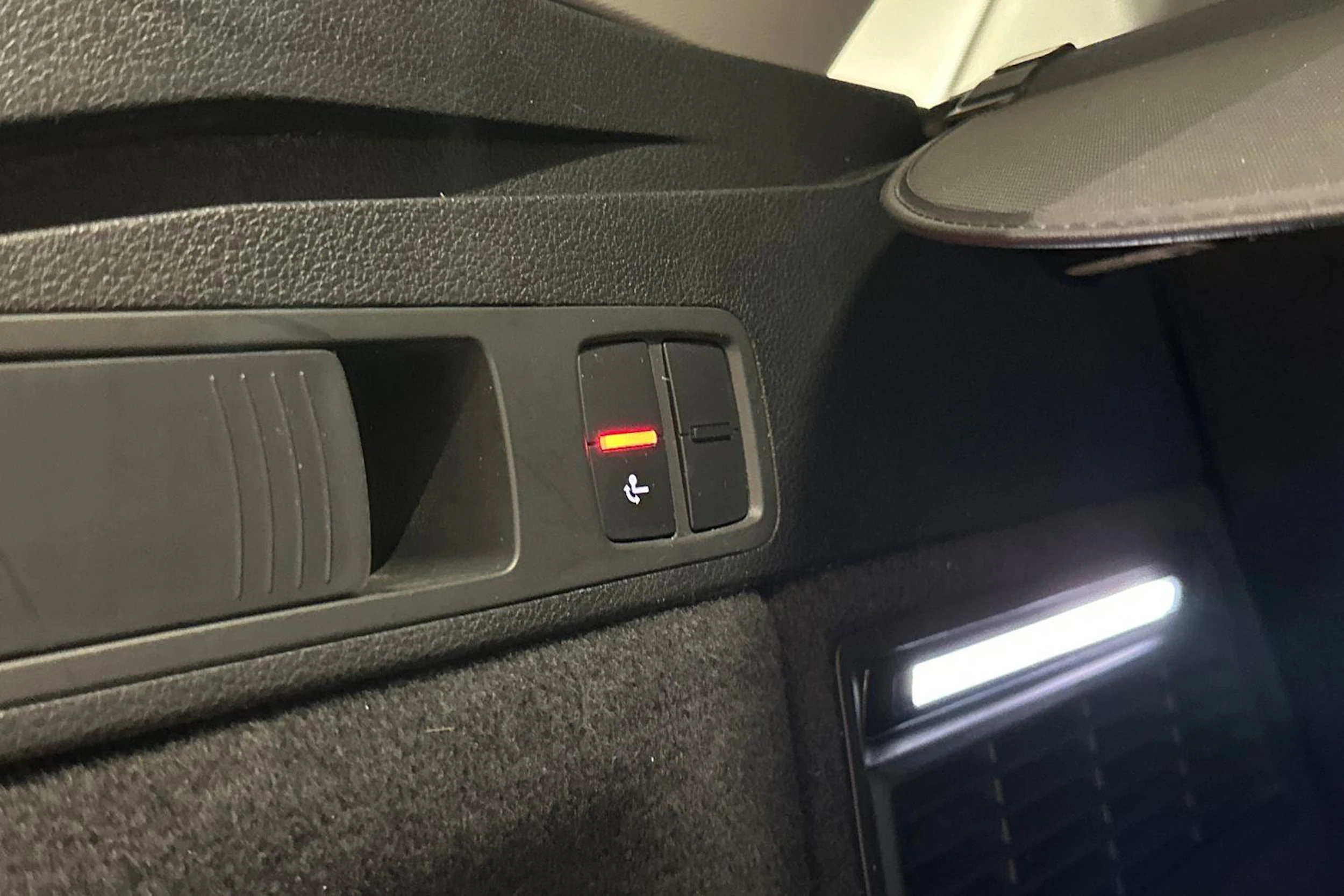 Musta Audi Q5 2018 kuva 30.