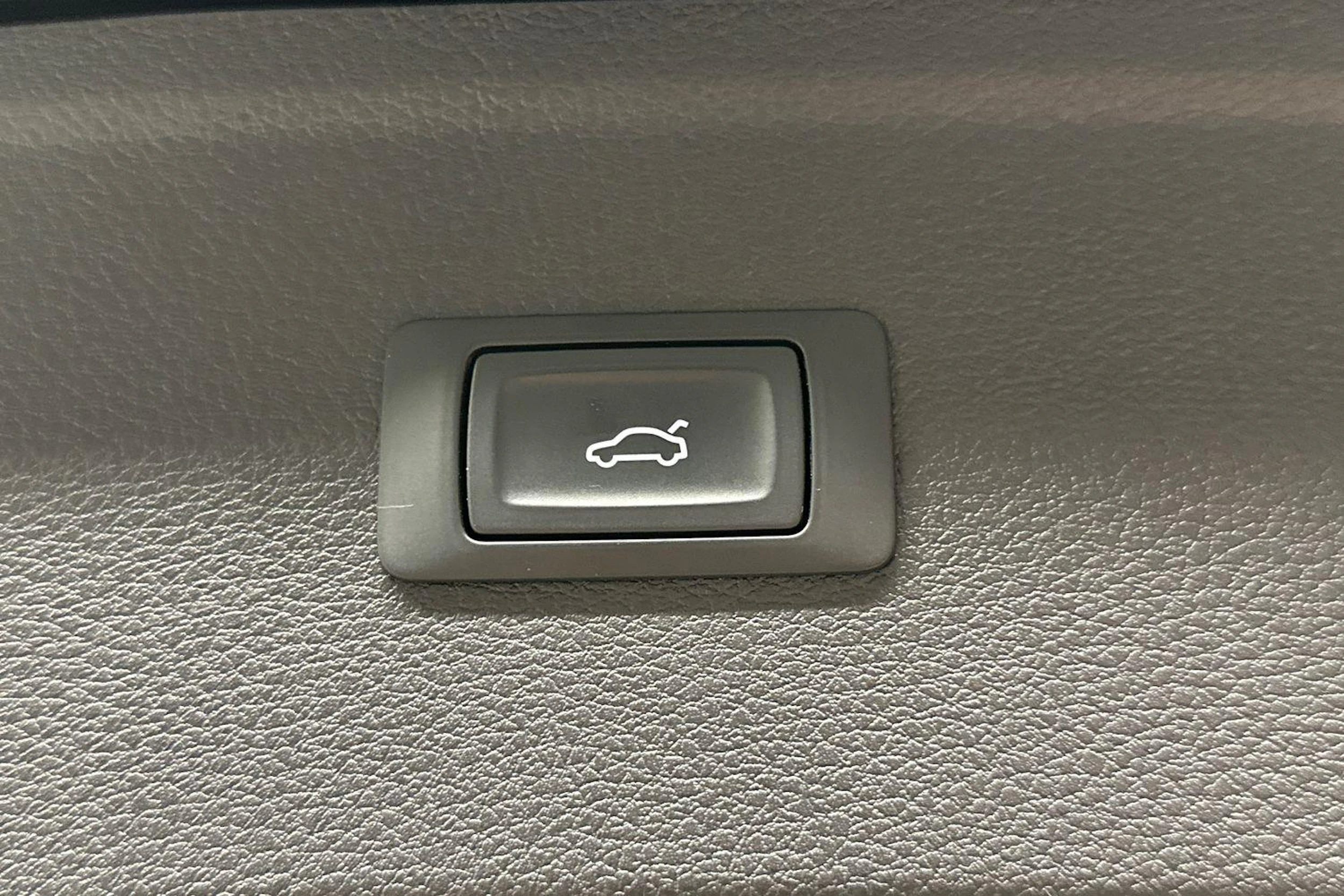 Musta Audi Q5 2018 kuva 31.