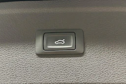 Musta Audi Q5 2018 kuva 31.