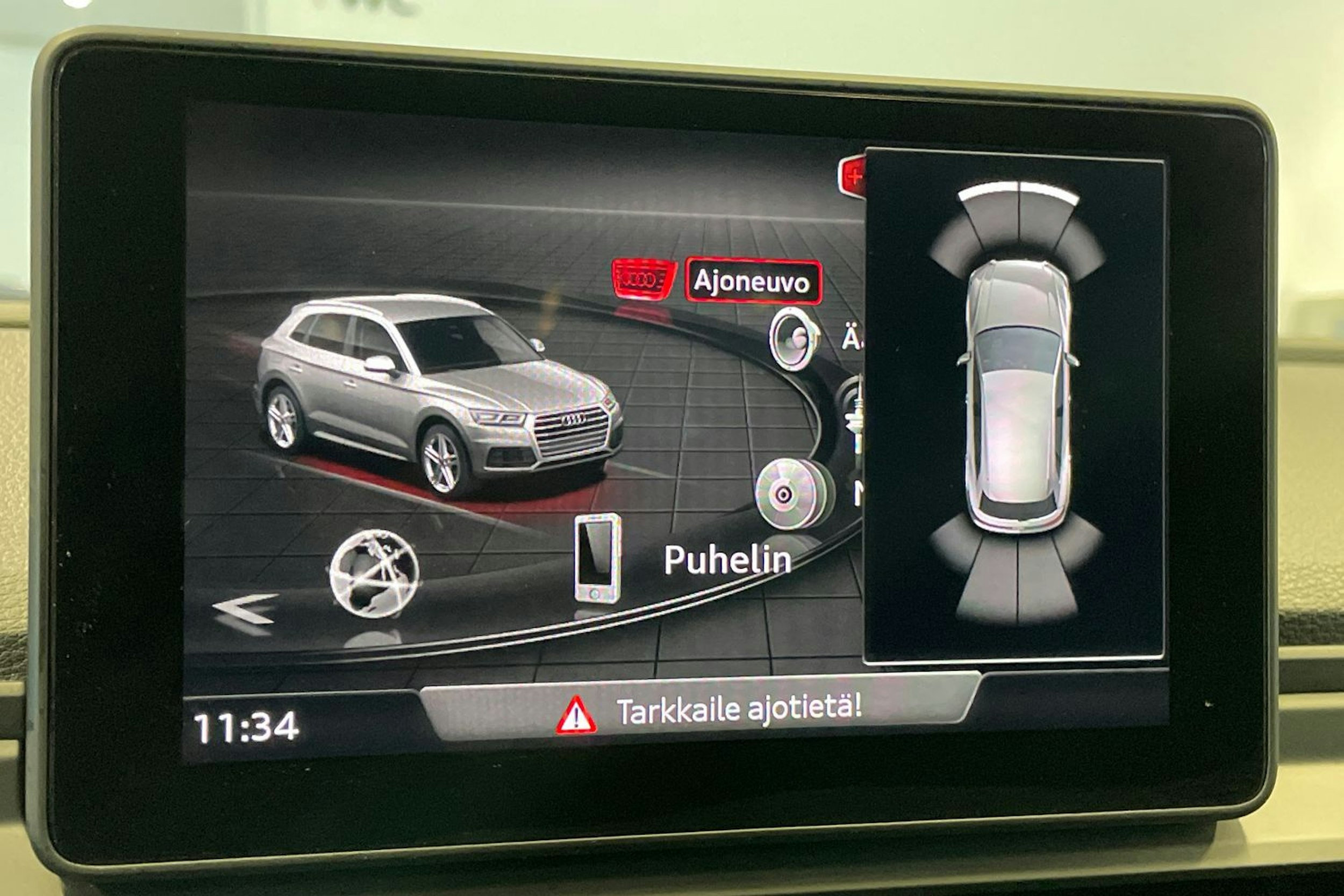 Sininen Audi Q5 2018 kuva 25.