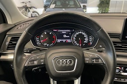 Sininen Audi Q5 2018 kuva 26.
