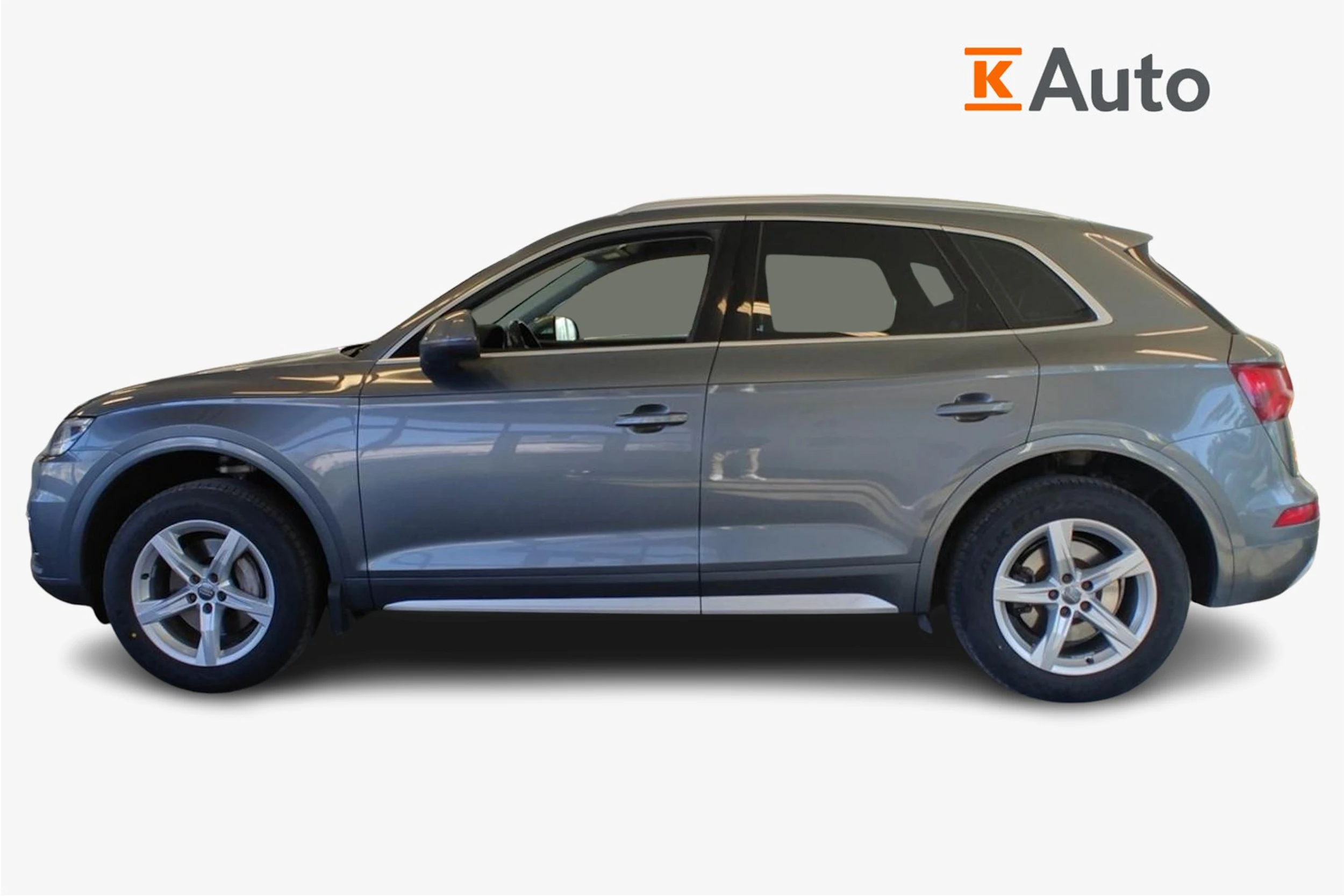 harmaa Audi Q5 2018 kuva 7.