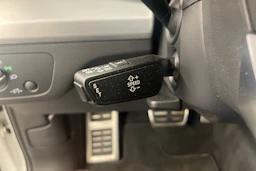 valkoinen Audi Q5 2018 kuva 13.