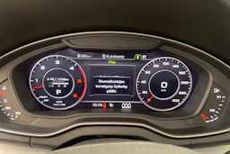 valkoinen Audi Q5 2018 kuva 14.