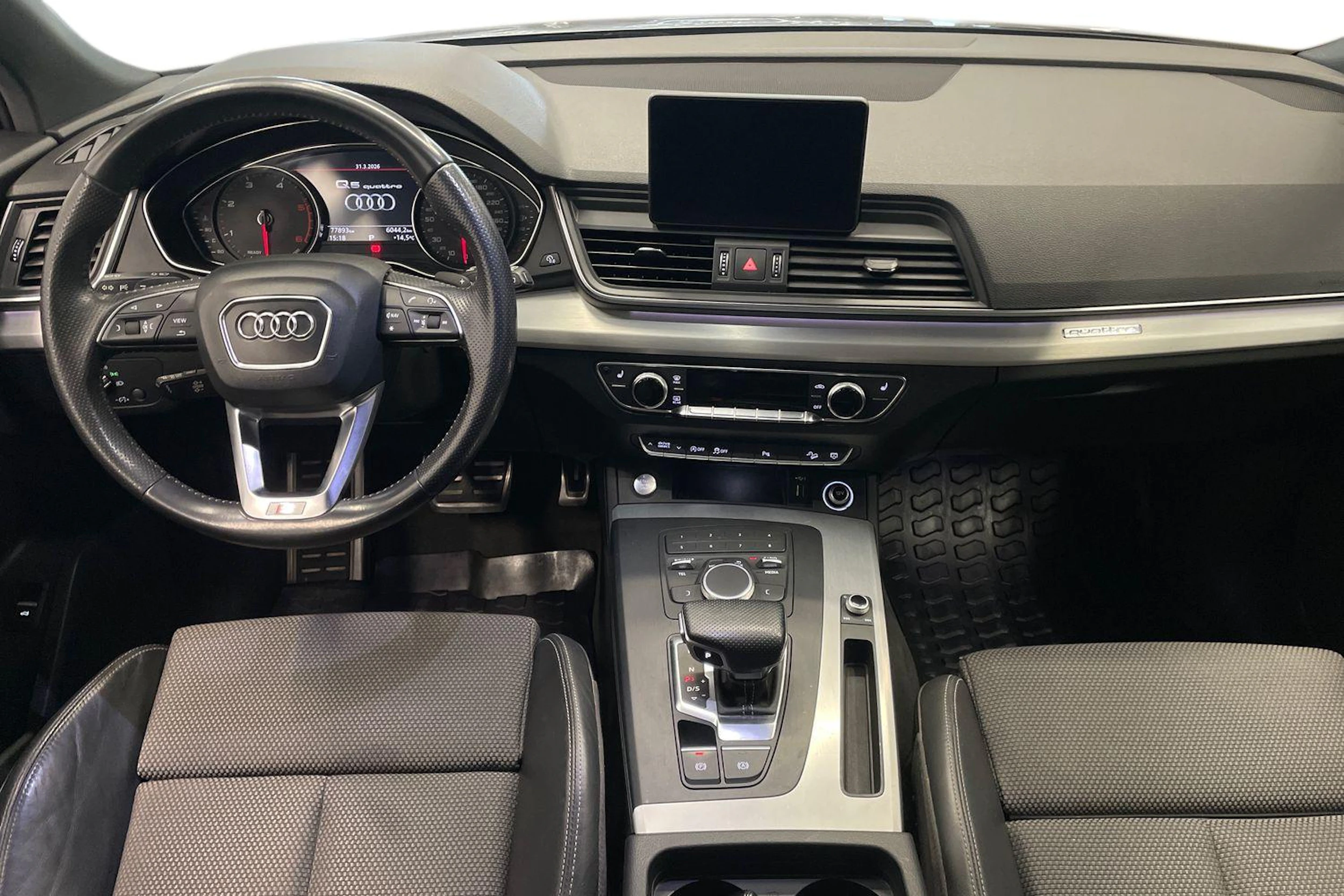 hopea Audi Q5 2018 kuva 7.