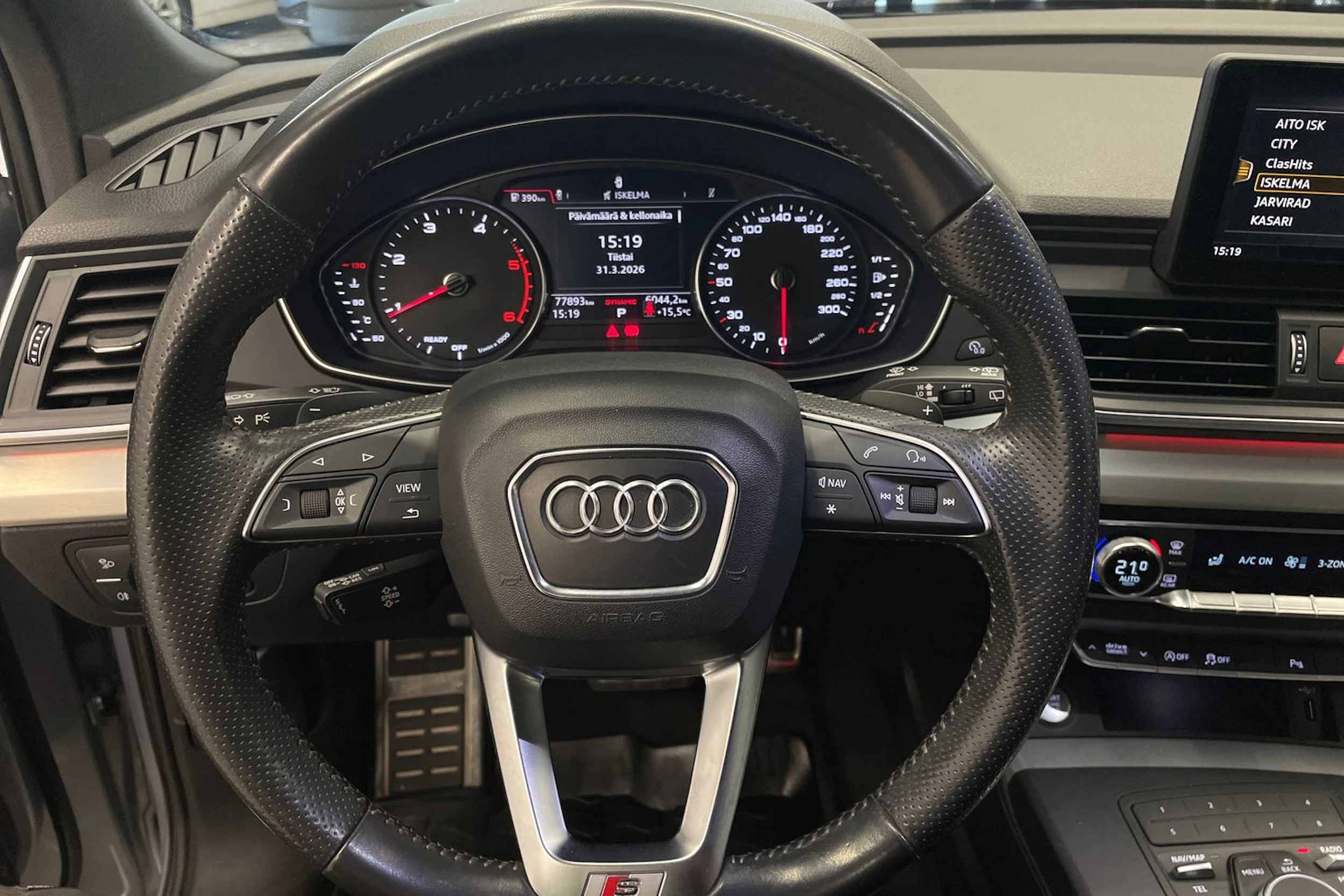 hopea Audi Q5 2018 kuva 13.