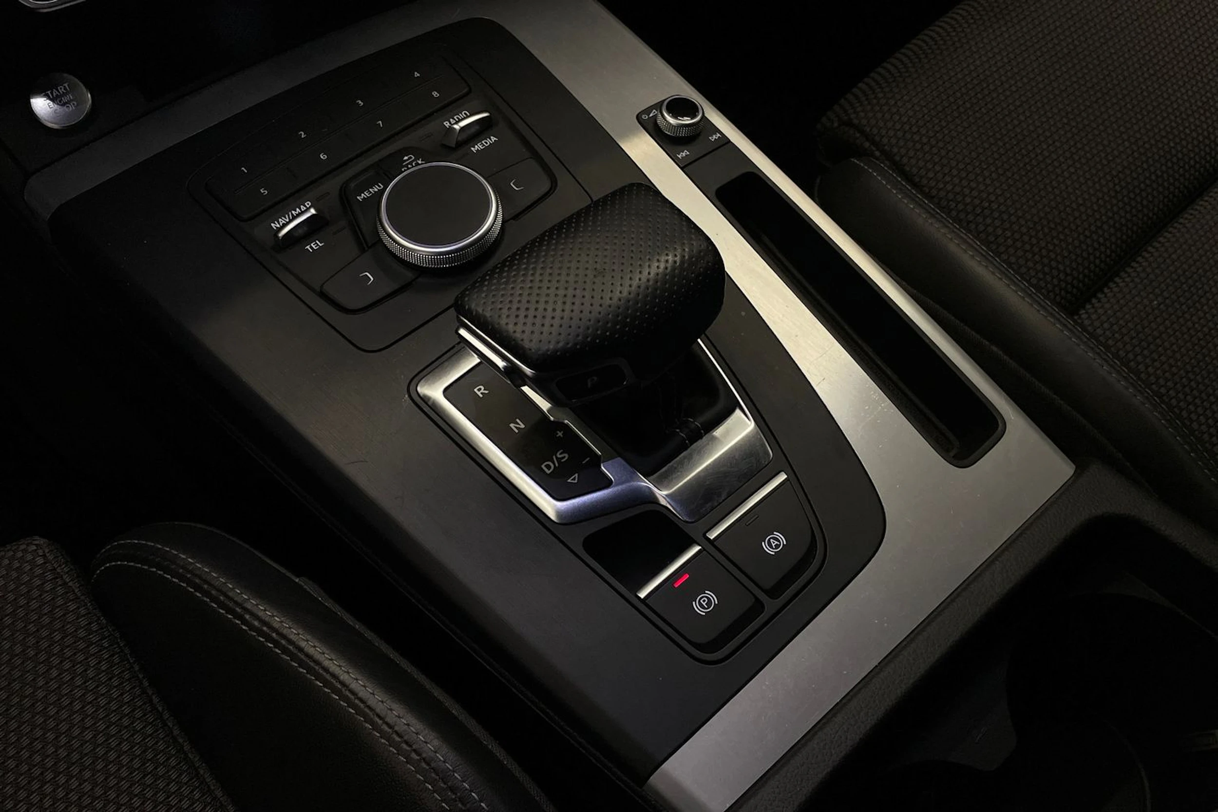 hopea Audi Q5 2018 kuva 17.