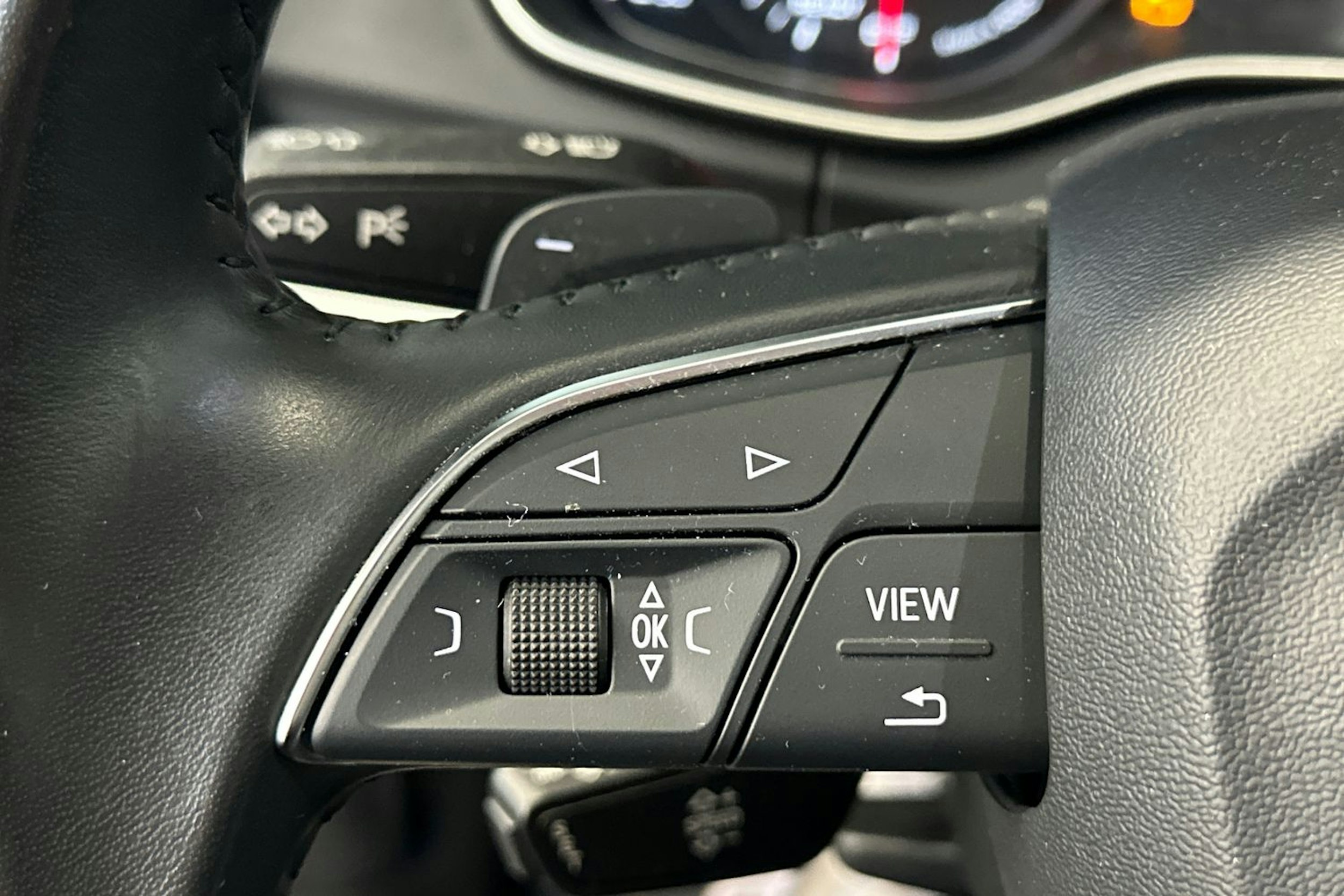 valkoinen Audi Q5 2018 kuva 28.