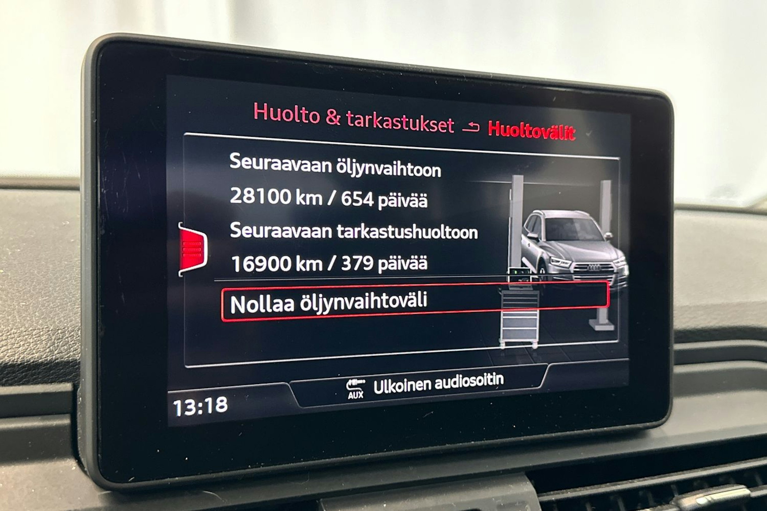 valkoinen Audi Q5 2018 kuva 32.