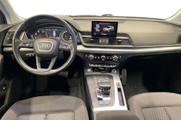 sininen Audi Q5 2018 kuva 7.