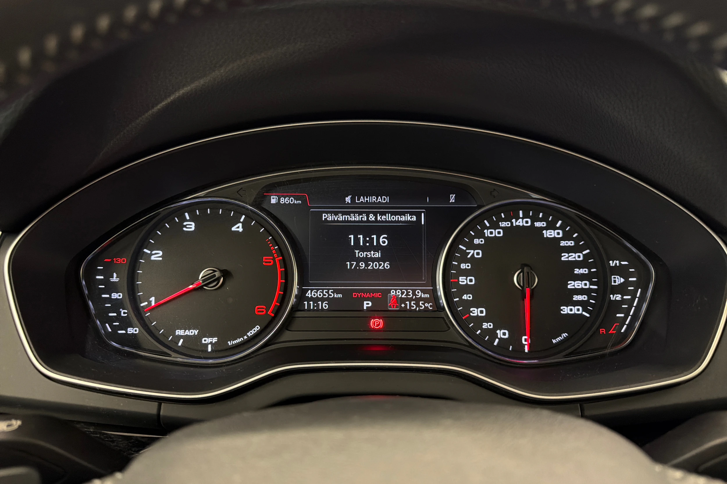harmaa Audi Q5 2018 kuva 18.