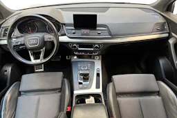 valkoinen Audi Q5 2018 kuva 9.