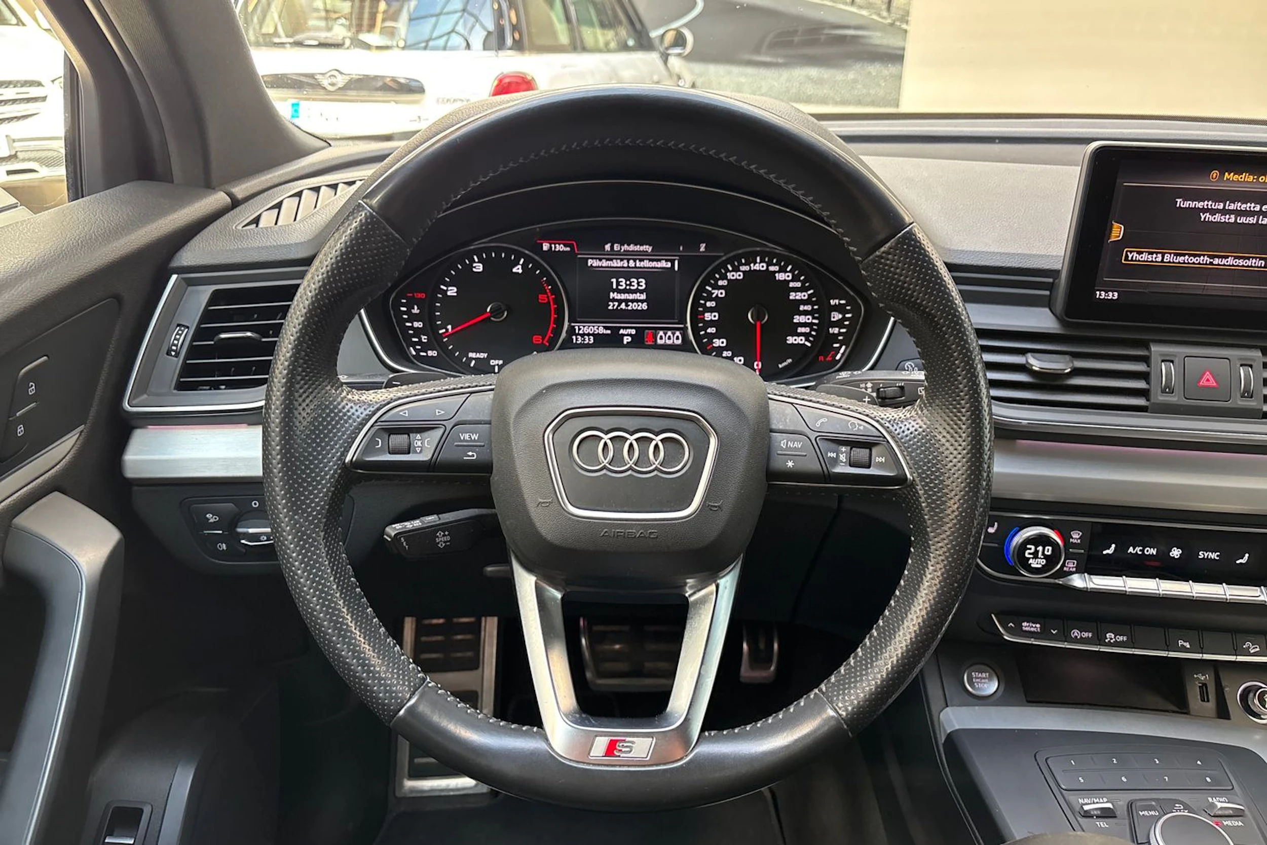 valkoinen Audi Q5 2018 kuva 21.