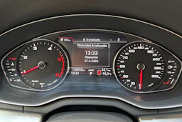 valkoinen Audi Q5 2018 kuva 22.